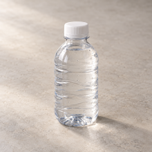 Wasser – 0,3 l PET – KI-generiertes Symbolbild